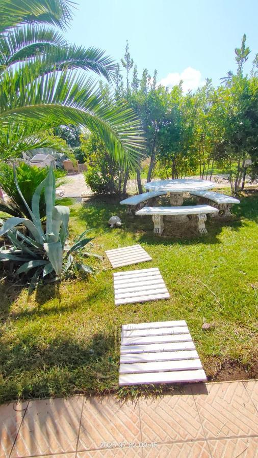 Pupillo Casa Vacanza Villa Francavilla Fontana Buitenkant foto